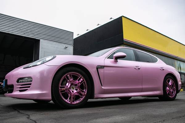 保时捷panamera粉色车身轮毂改电镀桃粉色